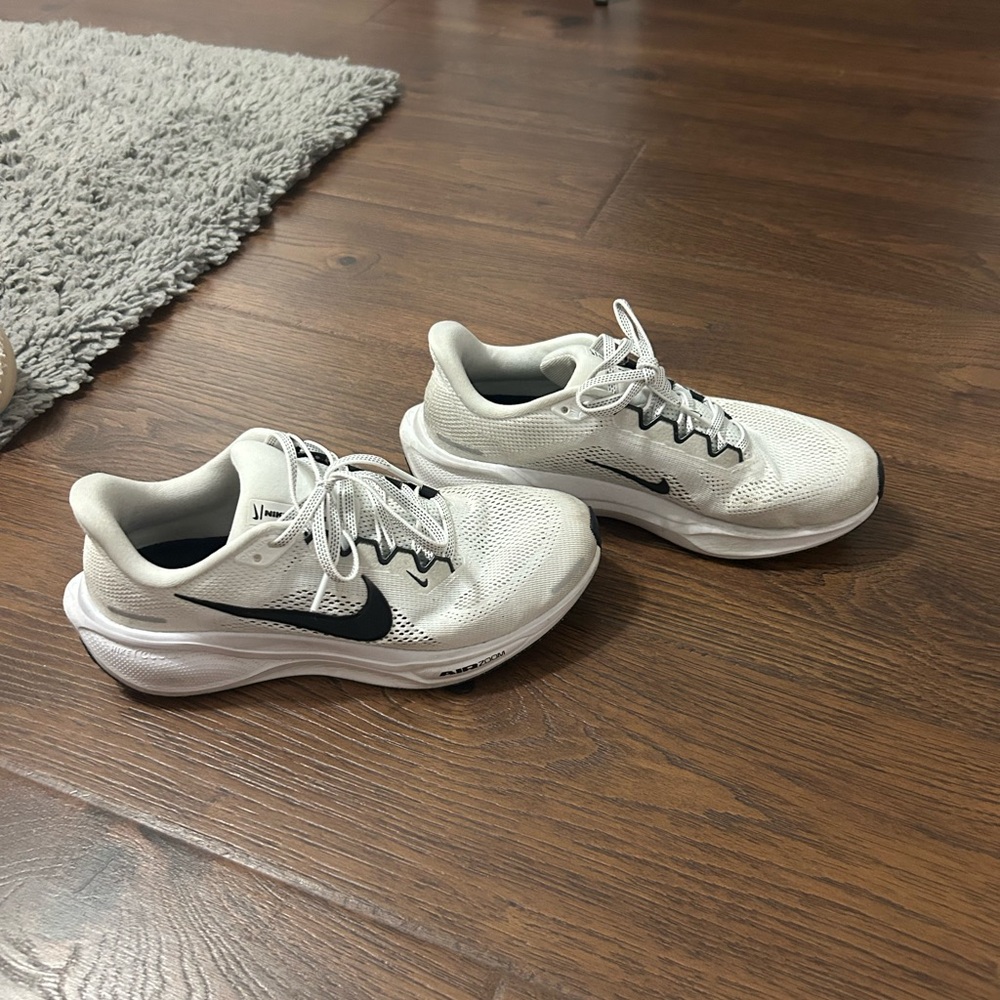 Nike White and Black Athletic Shoes
